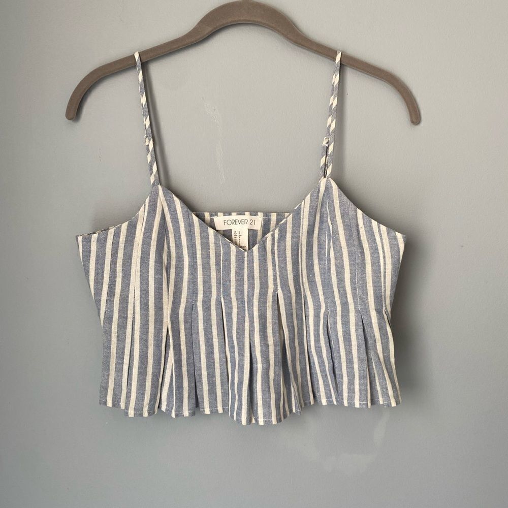 forever 21 blue and white pleaded spaghetti strap crop top